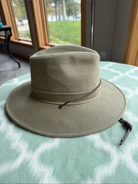NEW Men's Olive Wide-Brim Outdoor Aussie Hat Yellowstone National Park - sz M